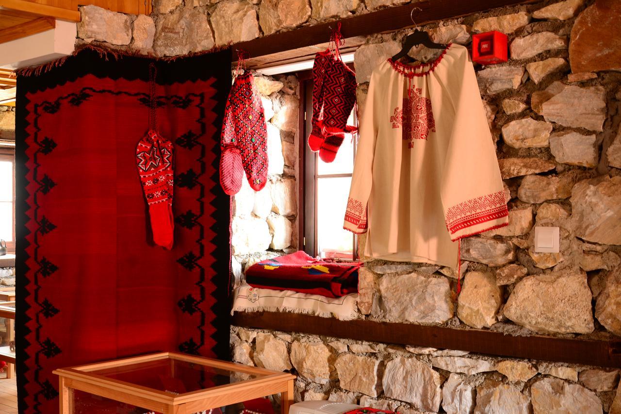 Macedonian Village Hotel & Resort Gorno Nerezi Exterior foto
